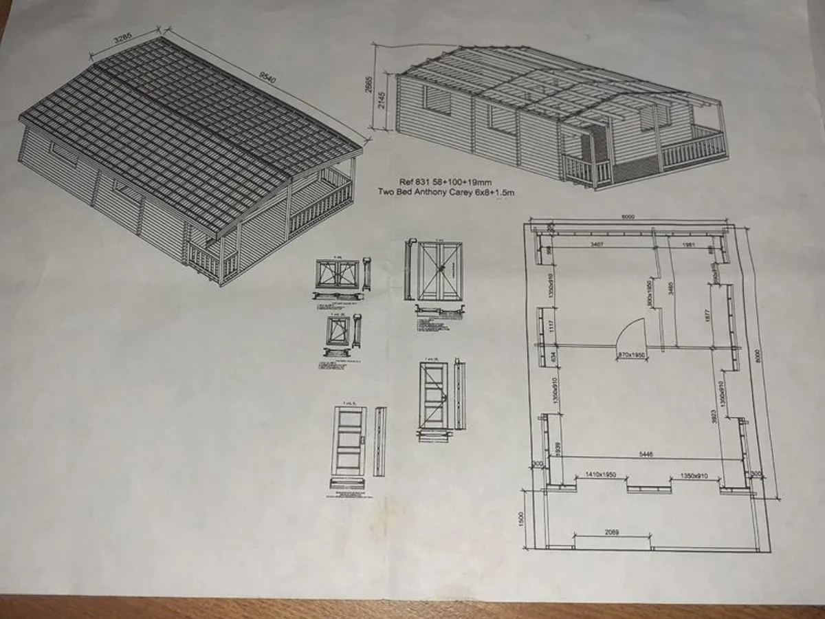 One bedroom log cabin for sale - Image 1