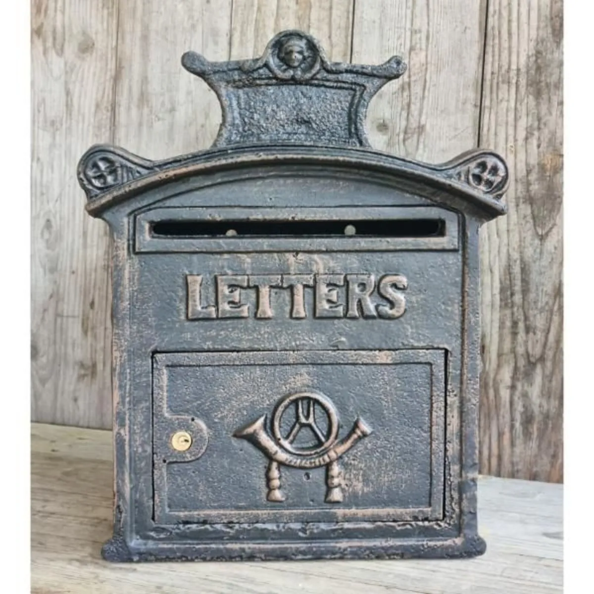 Cast Iron Wall Mounted Post Box CH-R-036 - Image 2