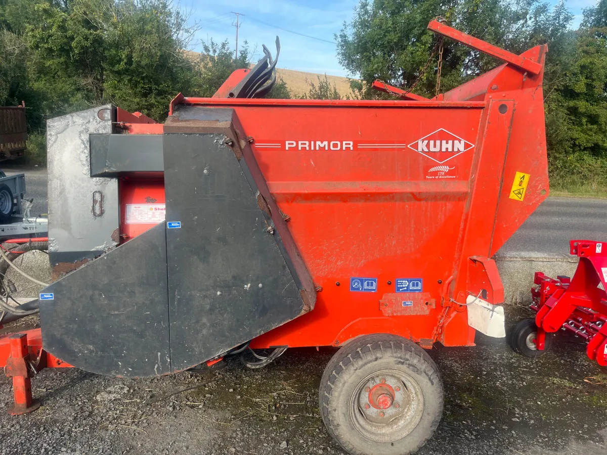 Used Kuhn Primor Balechopper - Image 3