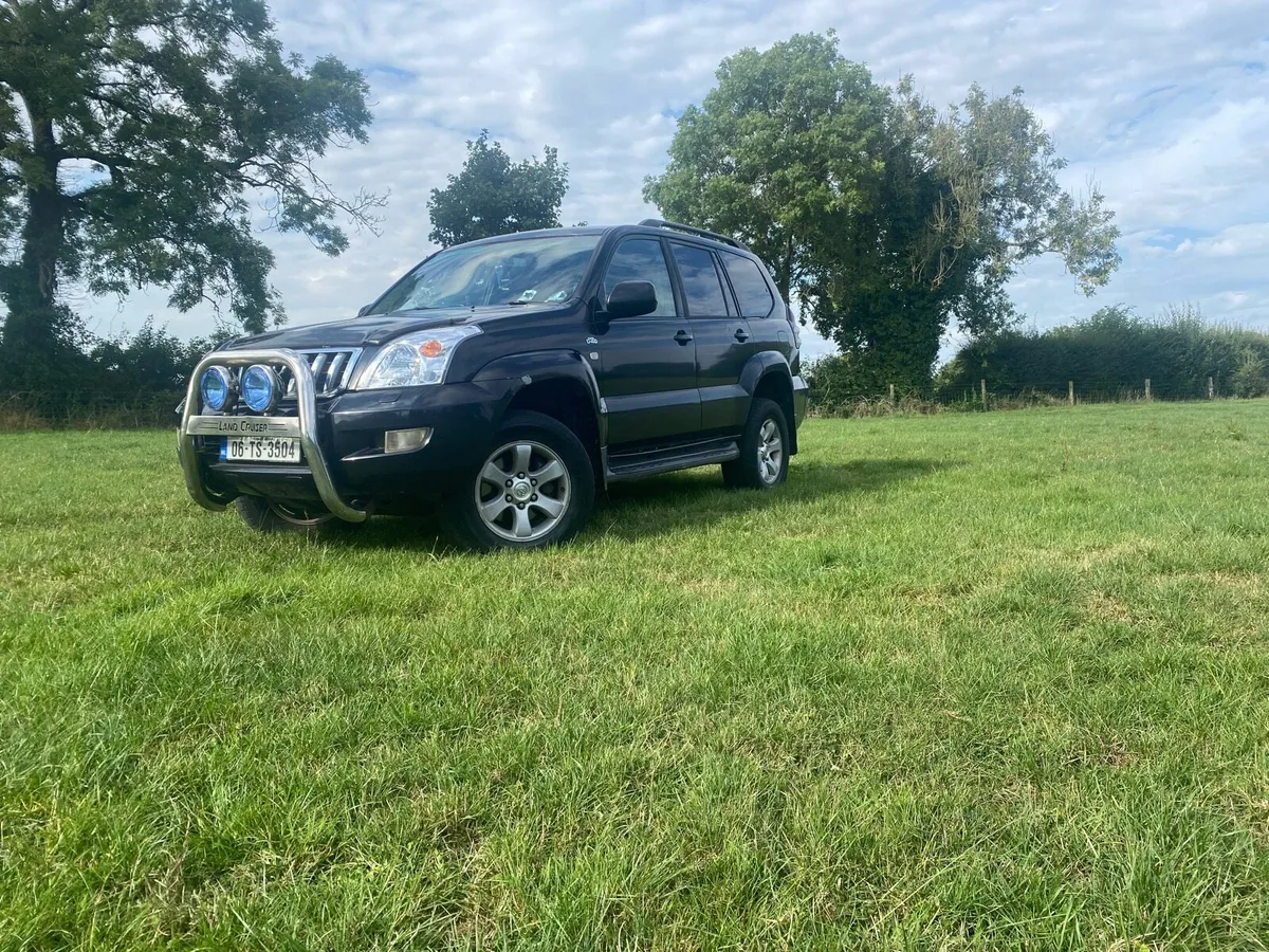 Toyota Landcruiser - Image 4