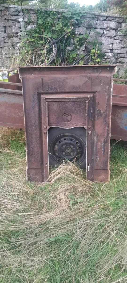 Retro fireplace surround - Image 4