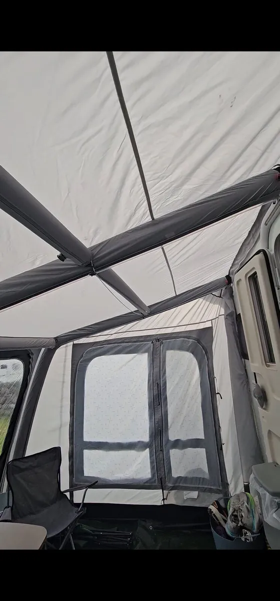 Vango Balletto 330 Airbeam Awning - Image 4
