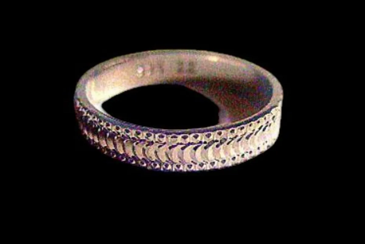 Pristine Vintage 925 Sterling Silver Unisex Ring - Image 4