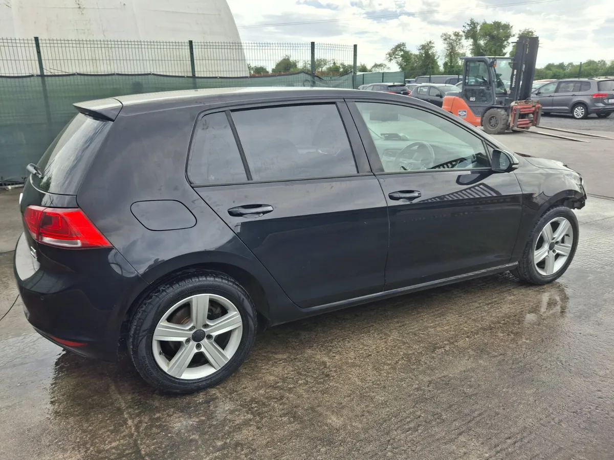 2015 Volkswagen Golf  1.6 Tdi - Image 3