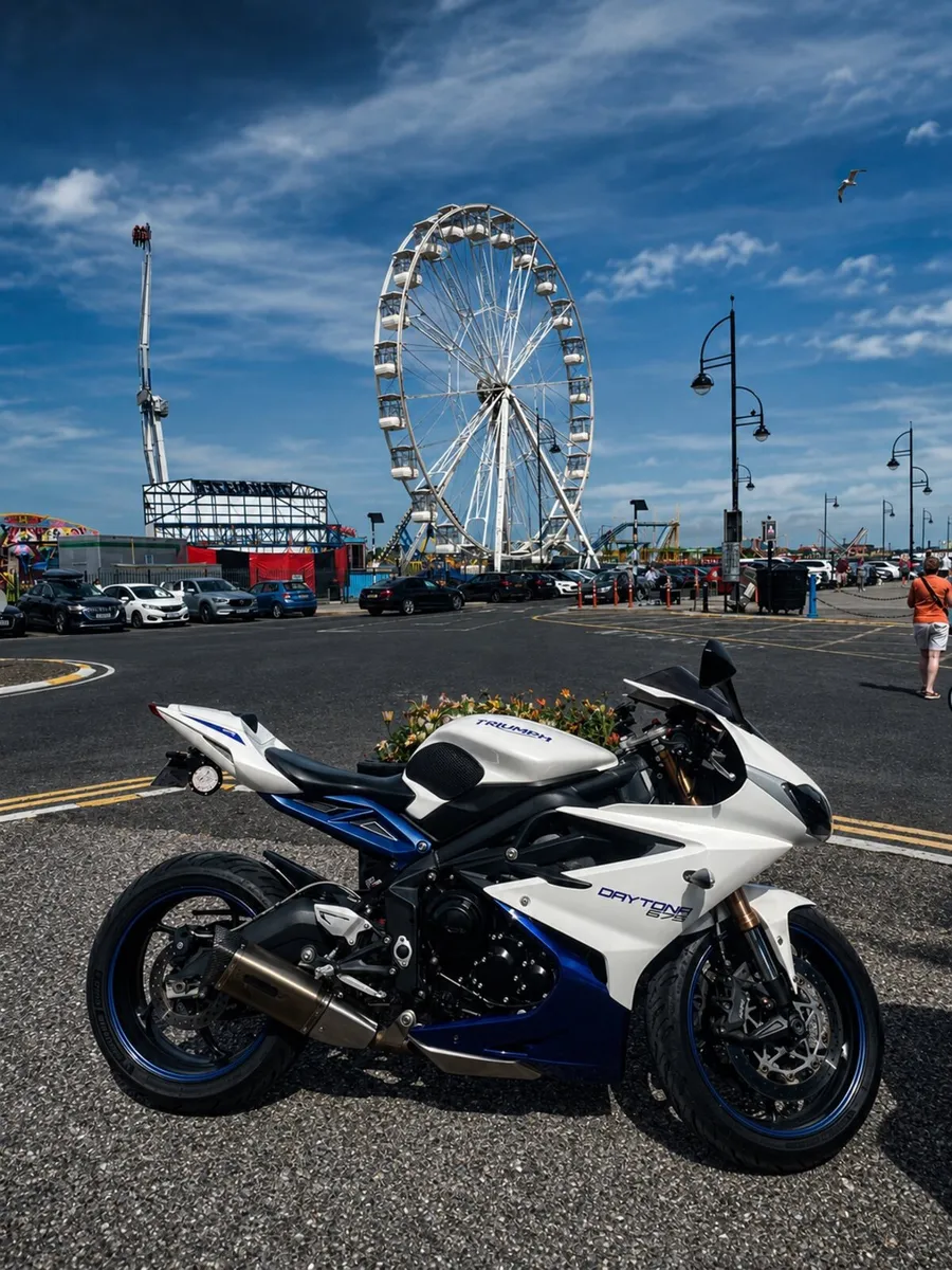 Triumph Daytona 675SE - Image 2