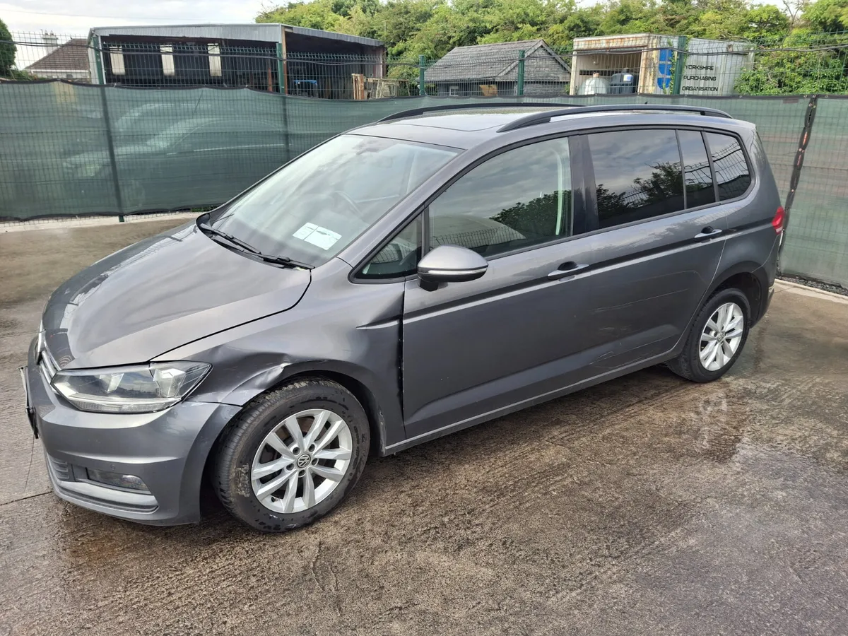 2018 Volkswagen Touran  7 seater  TDi - Image 2