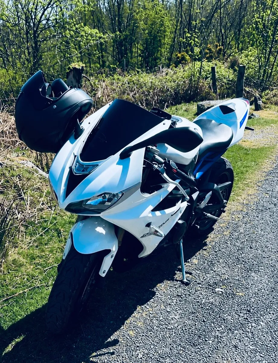 Triumph Daytona 675SE - Image 3