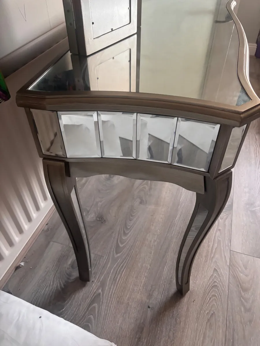 Vintage style dressing table and mirror - Image 3