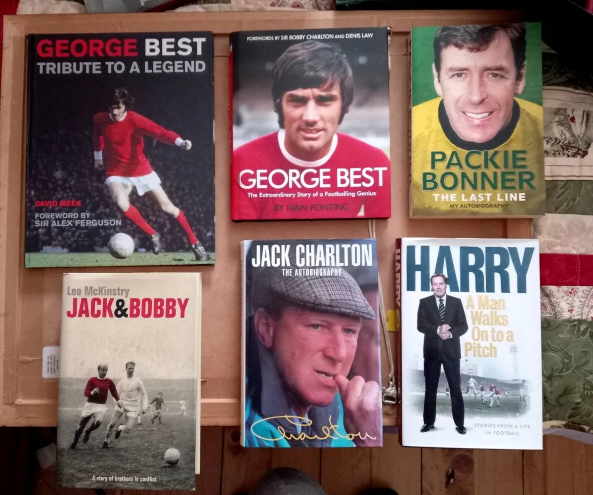 Joblot of Football Books (15) 5 Photos - Image 1