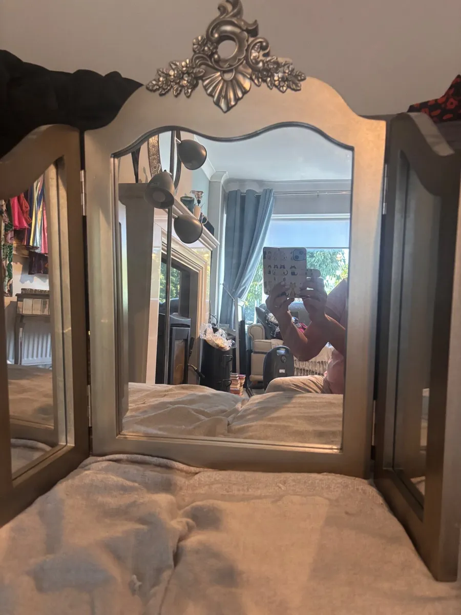 Mirror - Image 2