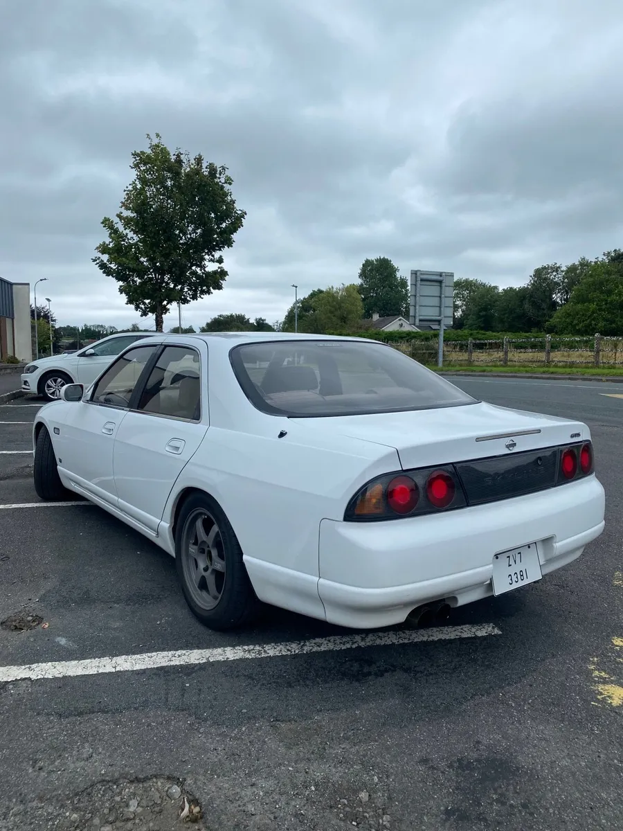 Nissan Skyline 1994 - Image 4