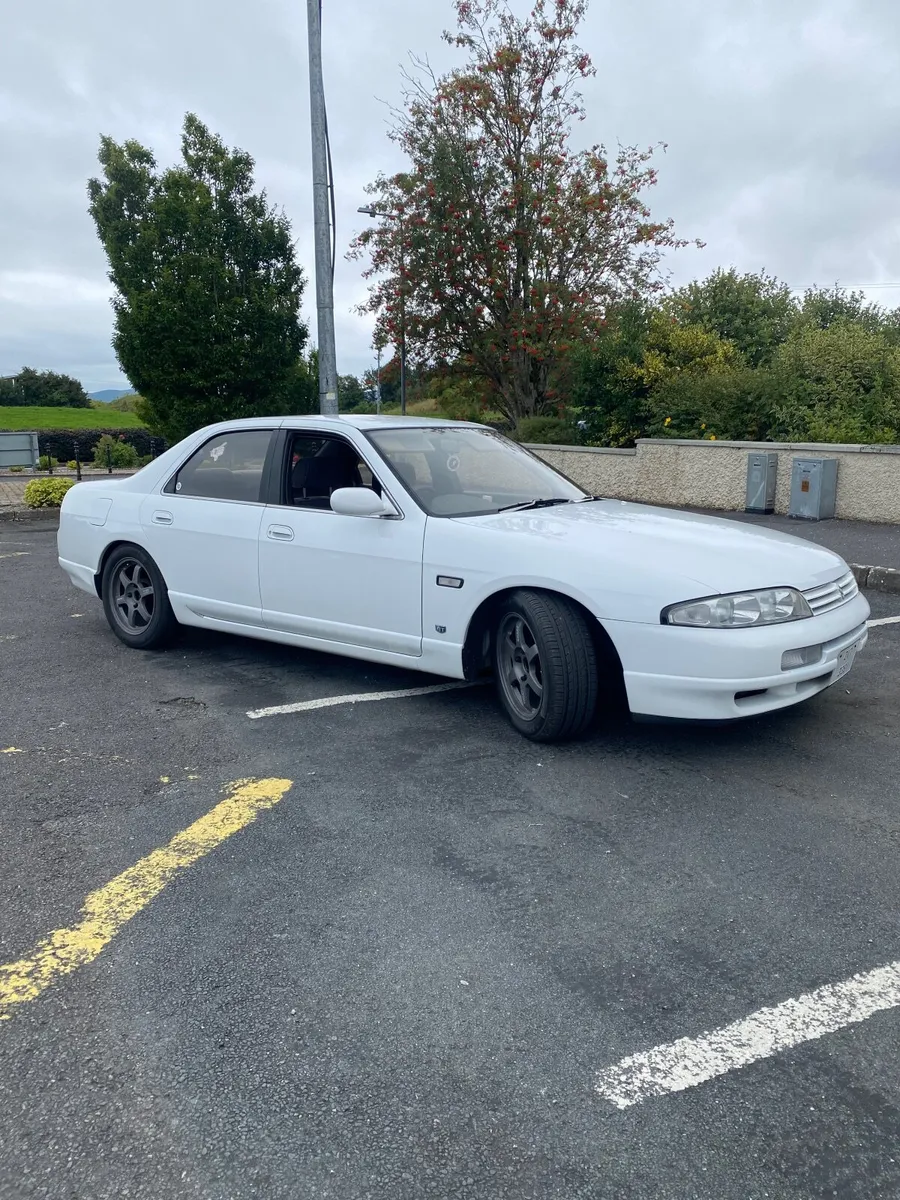 Nissan Skyline 1994 - Image 1