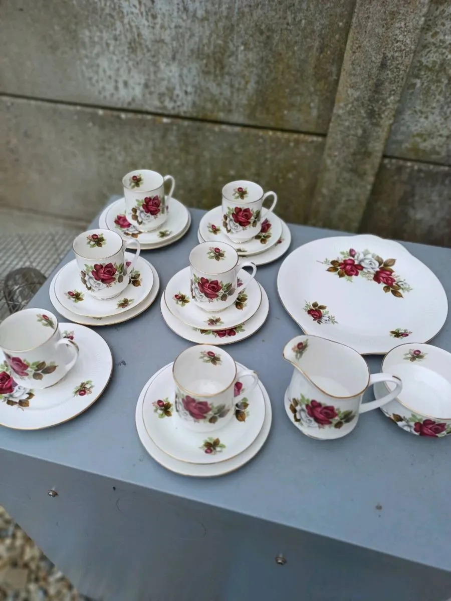 Vintage Royal Standard Red Velvet Pattern Teaset - Image 1