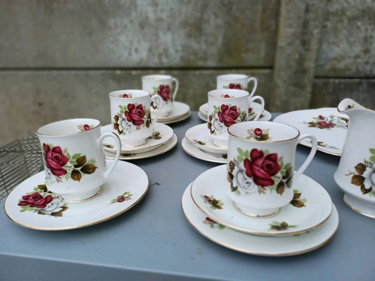 Vintage Royal Standard Red Velvet Pattern Teaset - Image 3