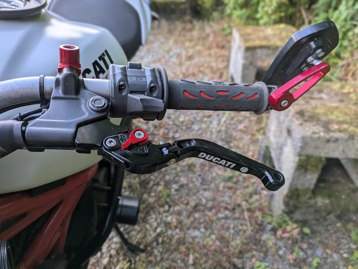 DUCATI Monster 821 - Image 3