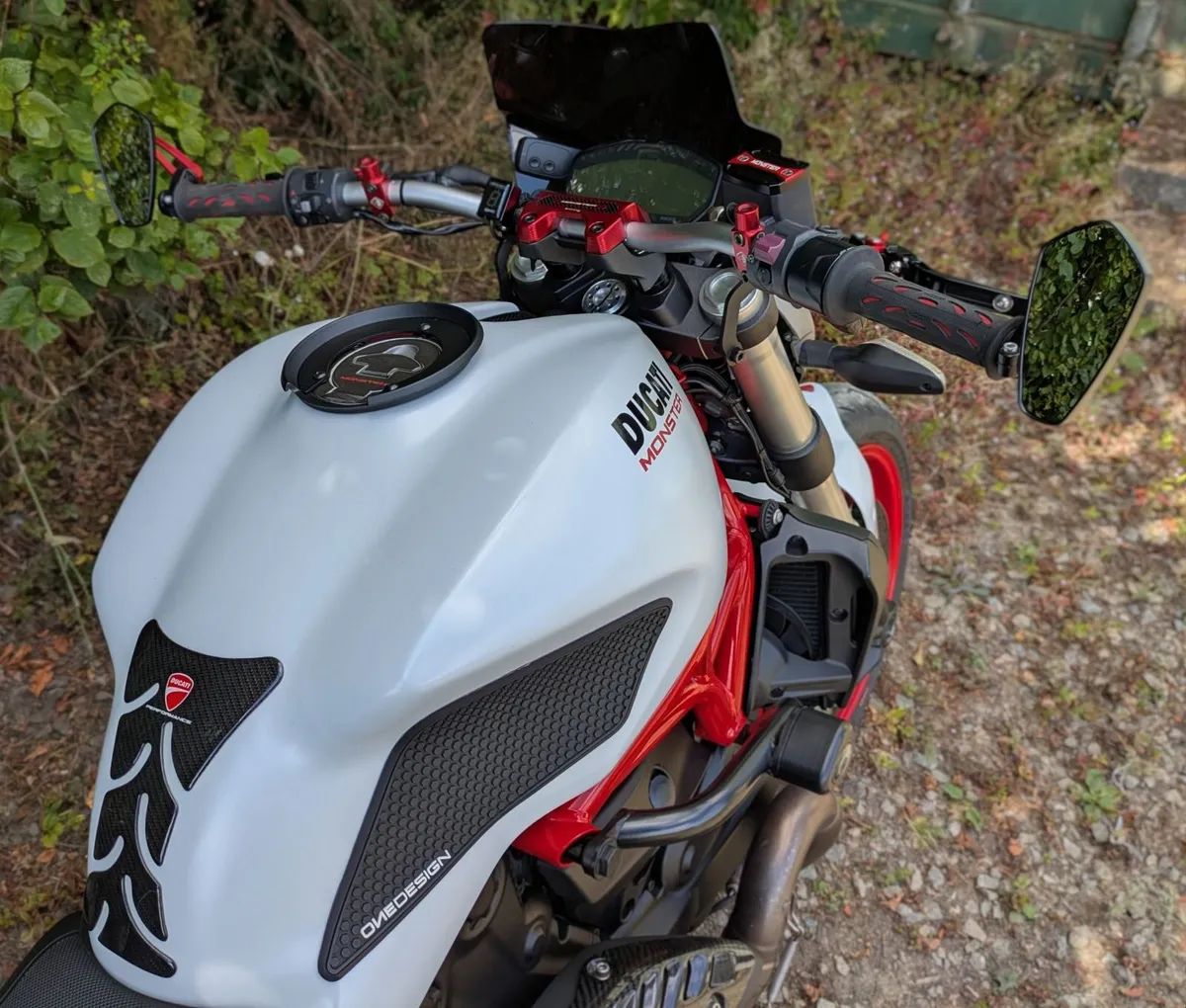 DUCATI Monster 821 - Image 4