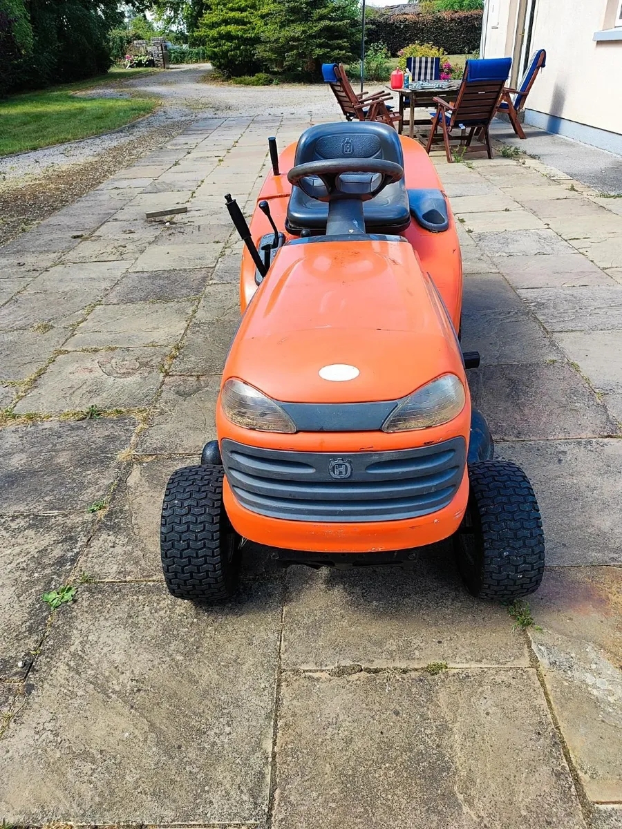 Husqvarna CT151 Ride on lawnmower Kohler 15HP - Image 2