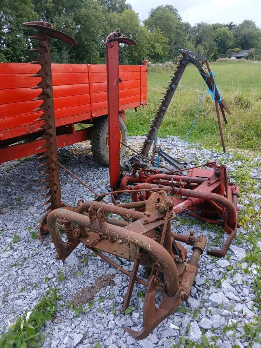 Ferguson and Massey Ferguson finger bar mowers - Image 1
