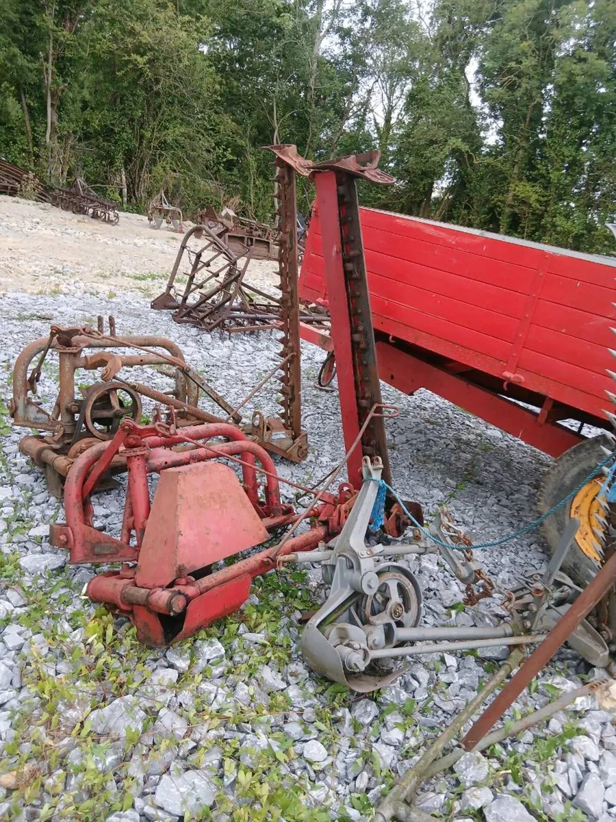Ferguson and Massey Ferguson finger bar mowers - Image 2
