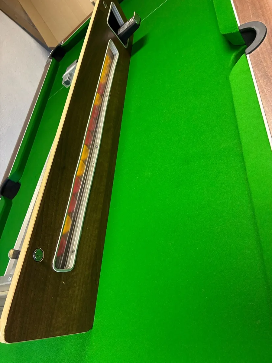 Coin operated Supreme Pool Table - Image 3