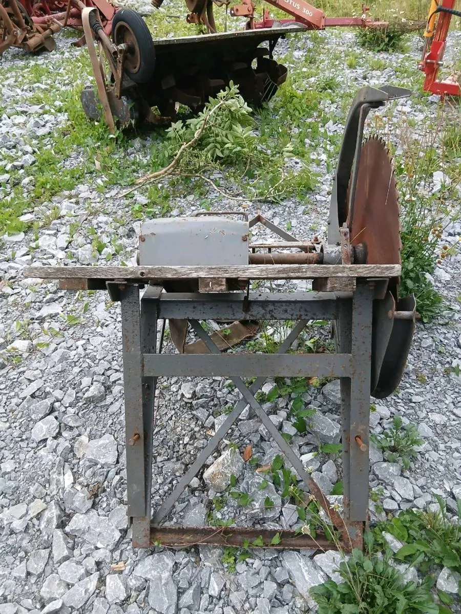 Ferguson Saw - Image 2