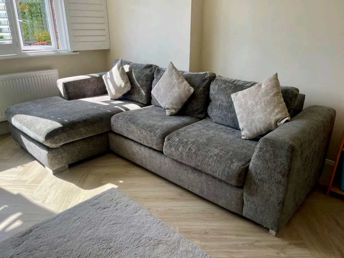 Corner Couch - Image 2