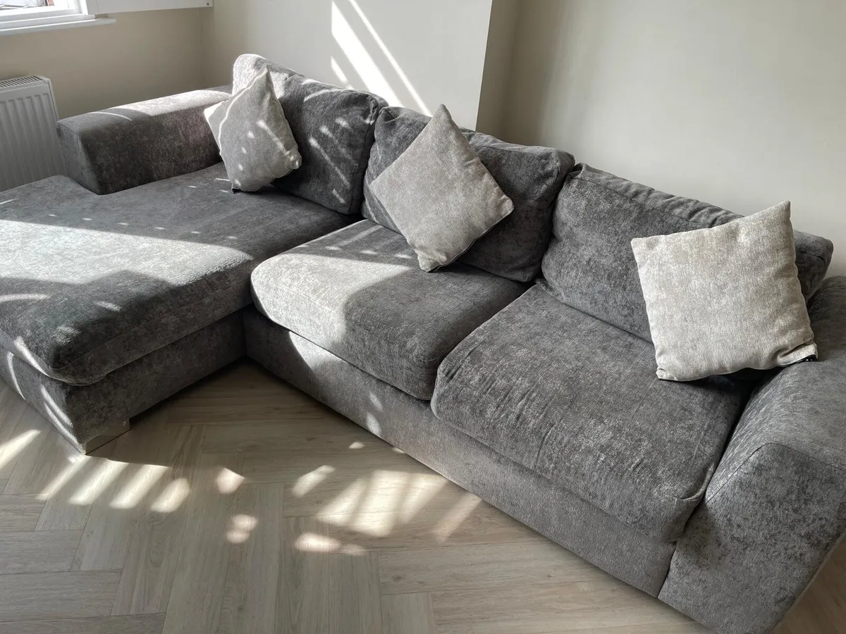 Corner Couch - Image 3