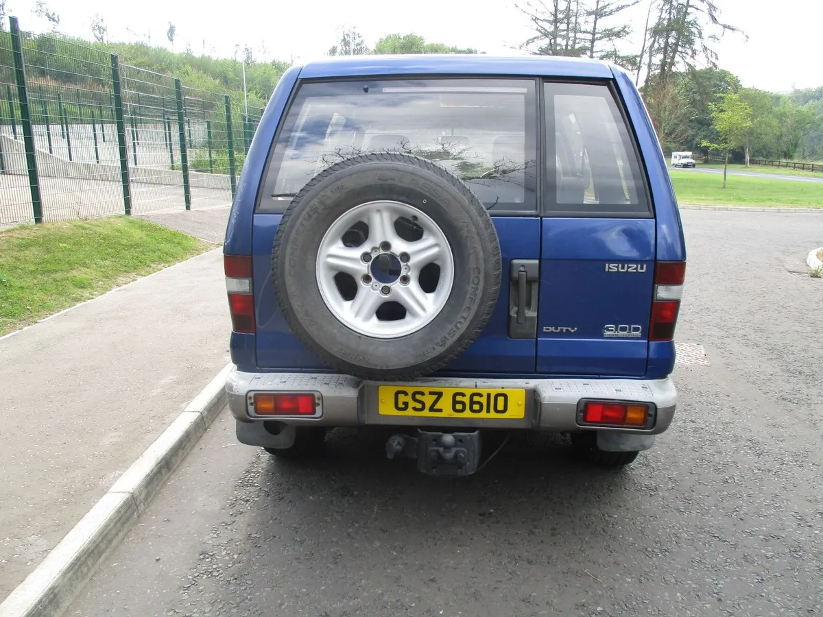 Isuzu Trooper 2004 - Image 4