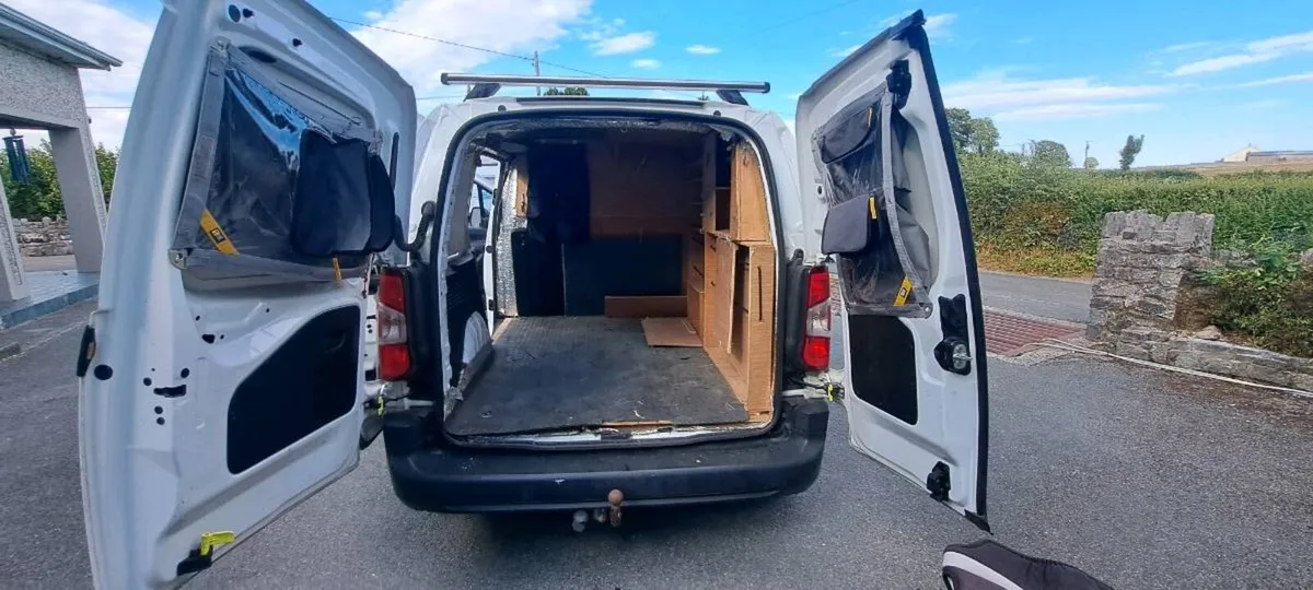 Opel Combo - Image 2