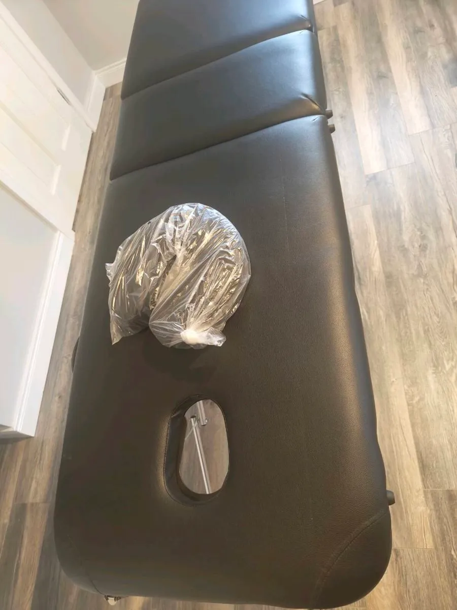 Beauty/massage bed - Image 3