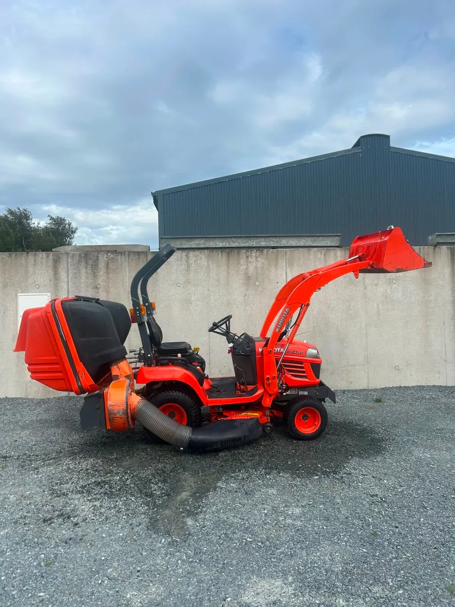 Kubota BX2350 - Image 1