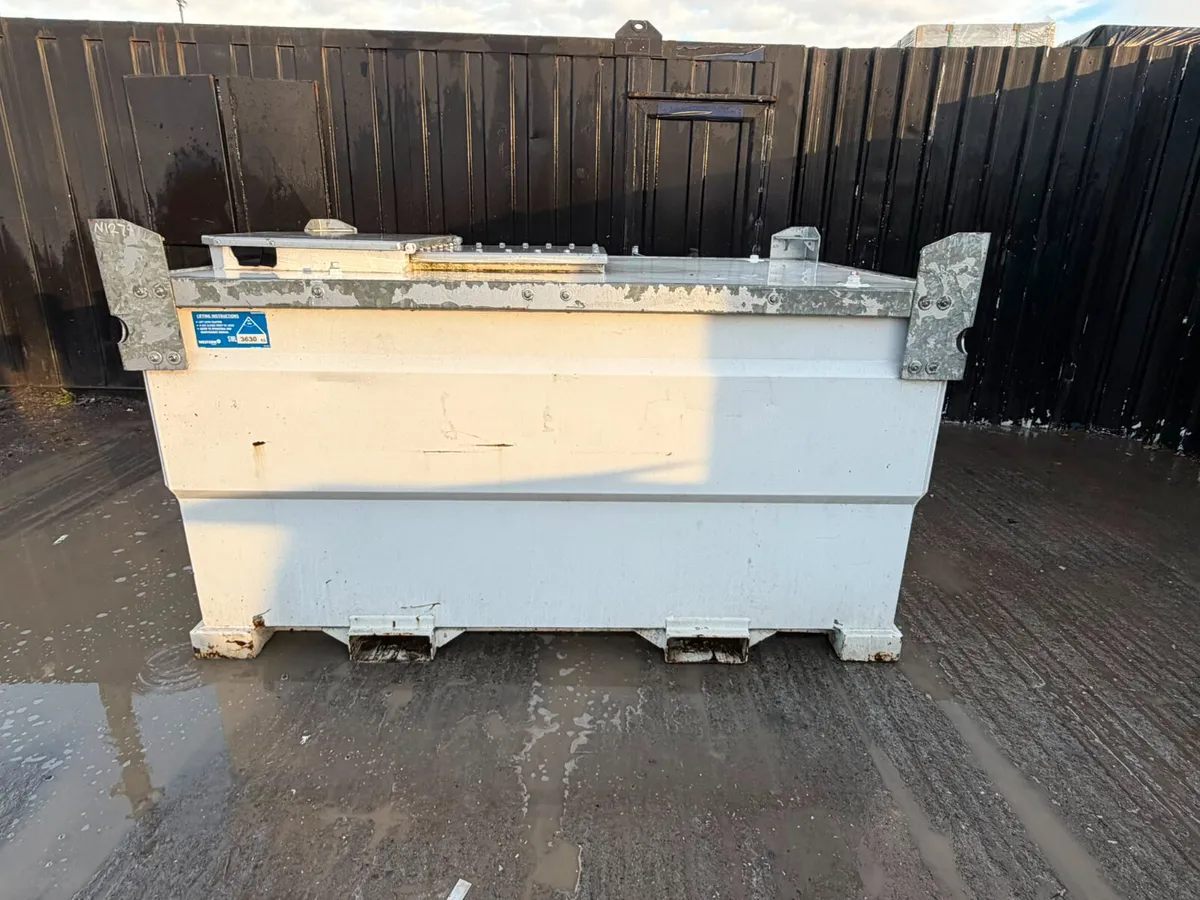 Western 3000L Stackable Bunded Bowser - Image 2