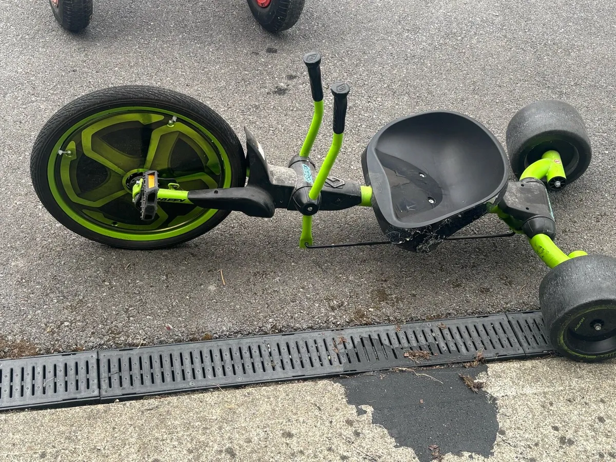 Berg go cart and huffy green machine - Image 3