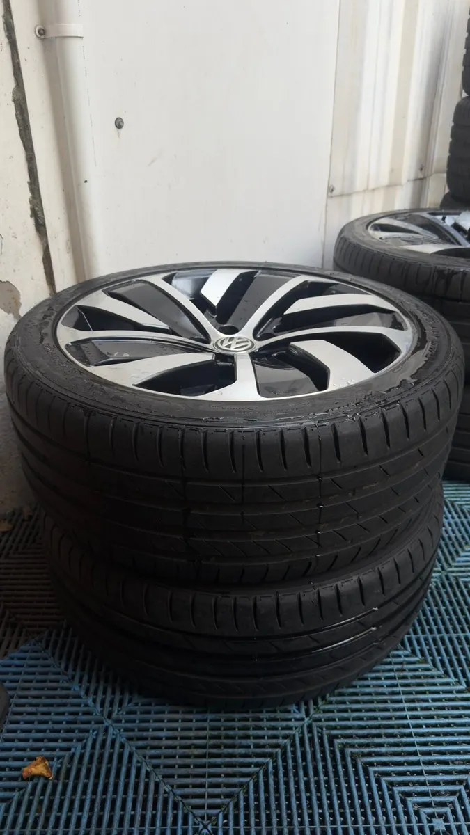 Genuine VW Arteon 19” Montevideo Alloys + Tyres - Image 4