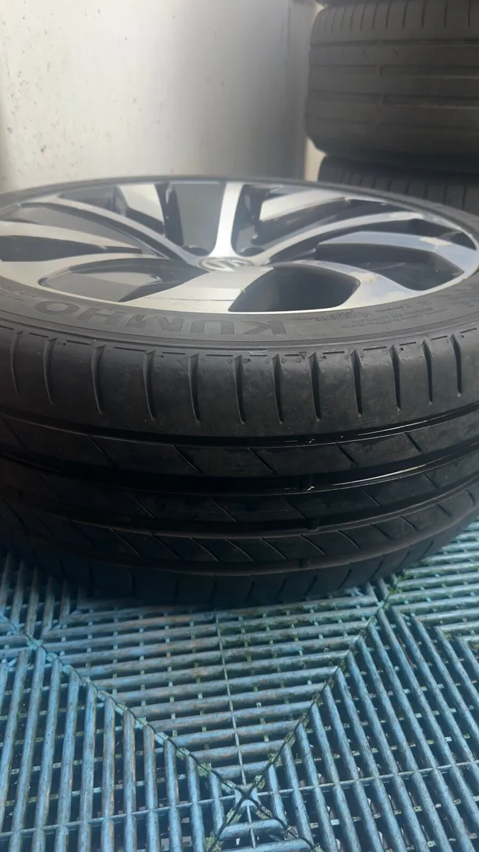 Genuine VW Arteon 19” Montevideo Alloys + Tyres - Image 2