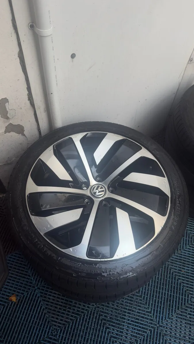 Genuine VW Arteon 19” Montevideo Alloys + Tyres - Image 3