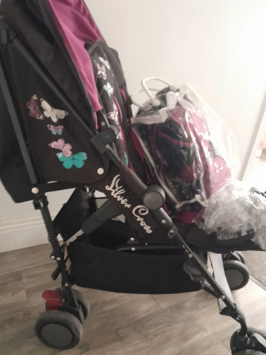 Silver Cross Butterfly Buggy, rain cover, footmuff - Image 3