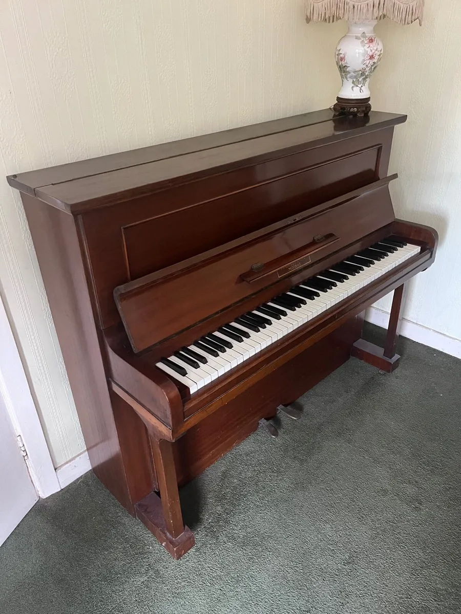 Wagner Model Full-Size  Piano - Image 4