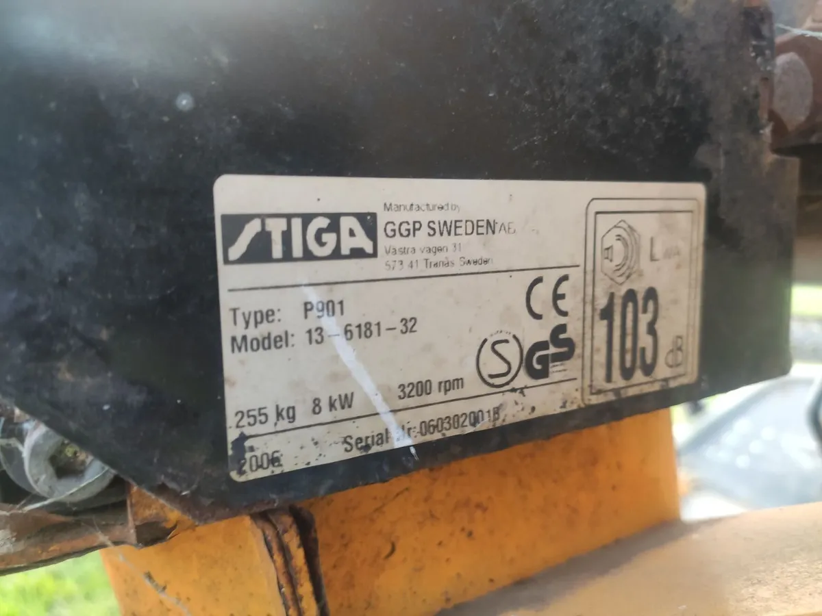 Stiga park diesel 4wd lawnmower - Image 2