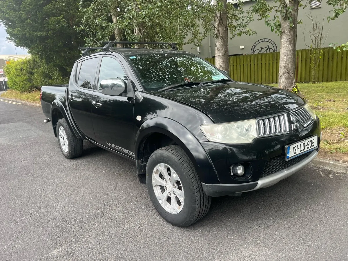 Mitsubishi L200 pick up crew cab - Image 3