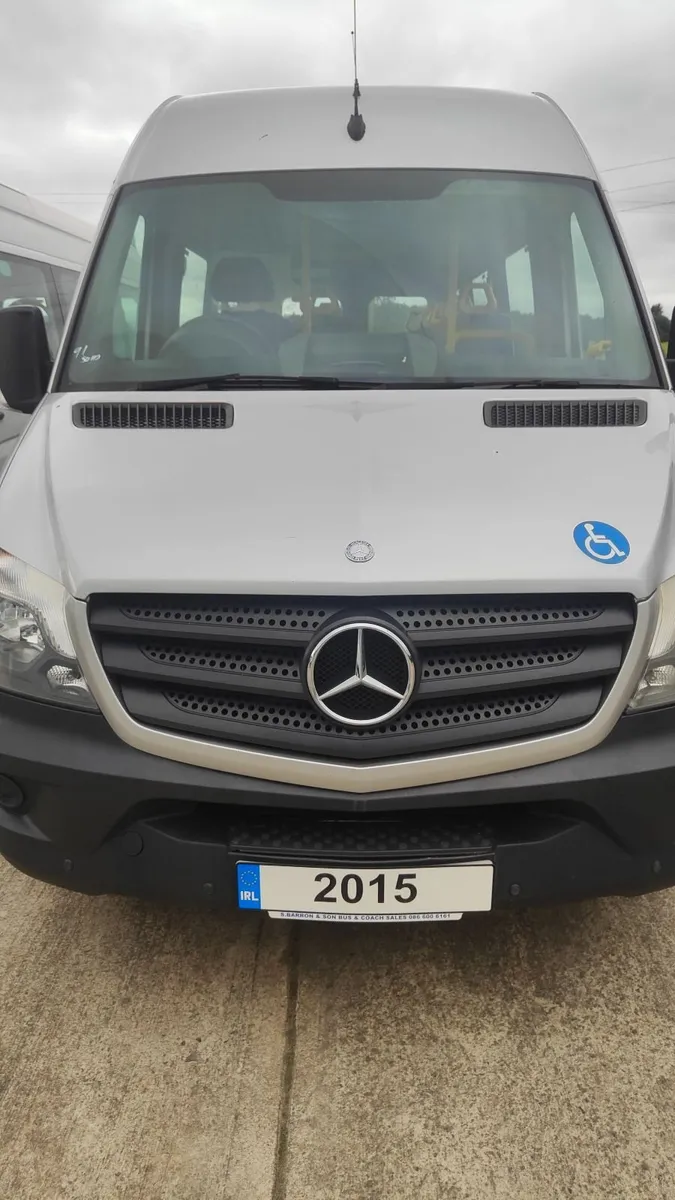 December 2015 sprinter 21 seater - Image 1