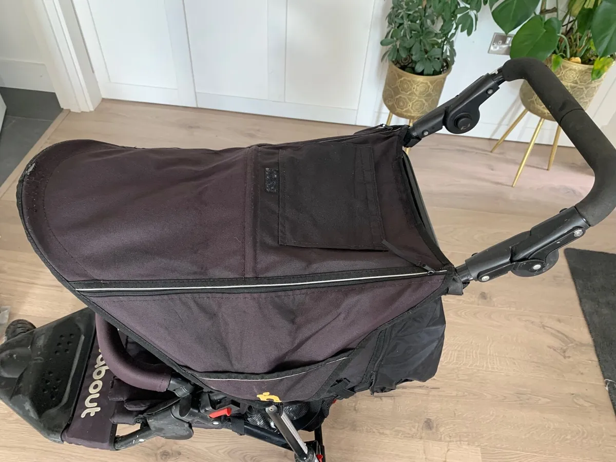 Out and About V3 Nipper Single Buggy - Image 4