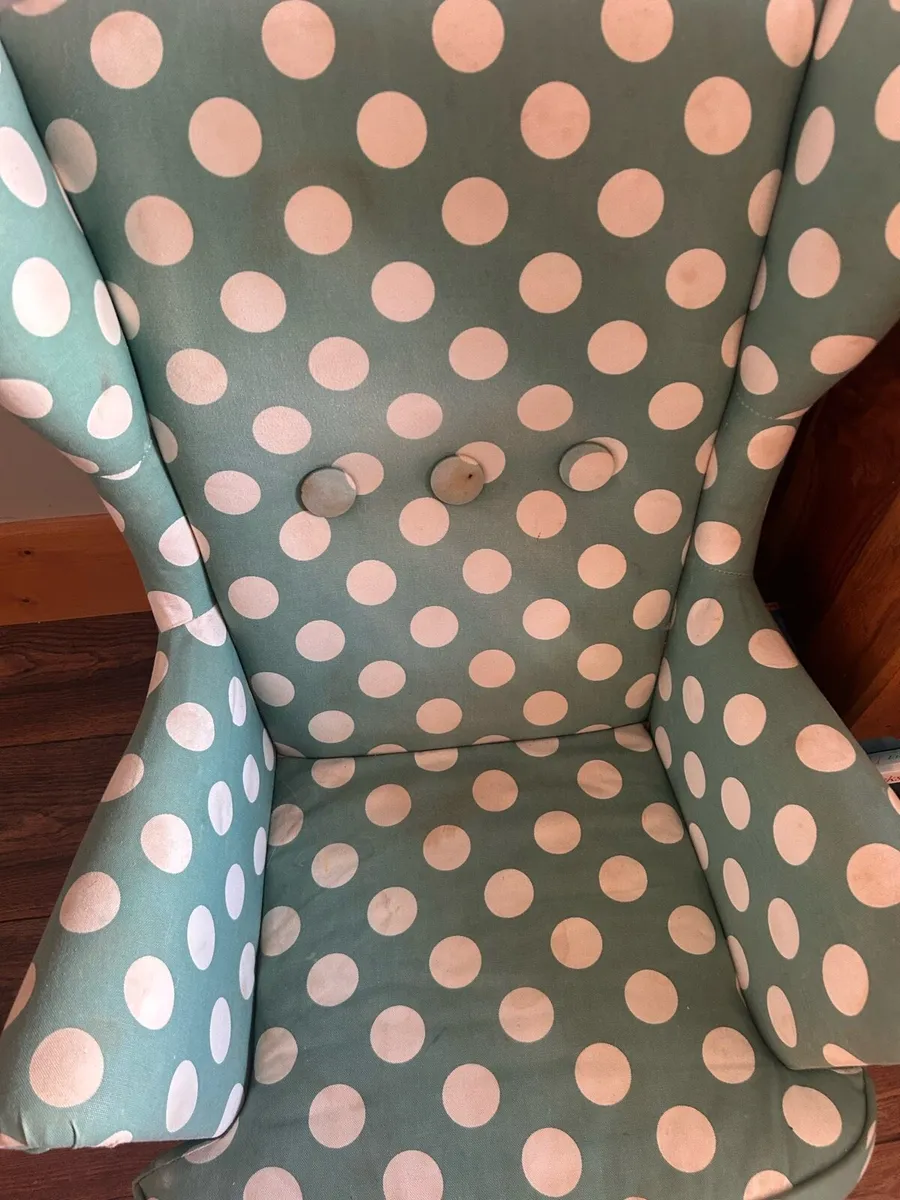 Child’s high back chair - Image 2