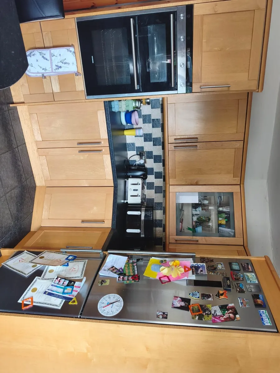 Kitchen and utility room - Image 4