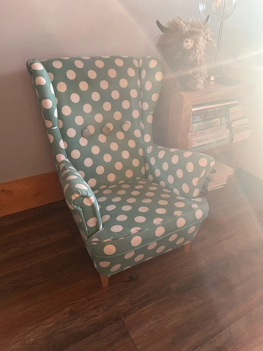 Child’s high back chair - Image 3