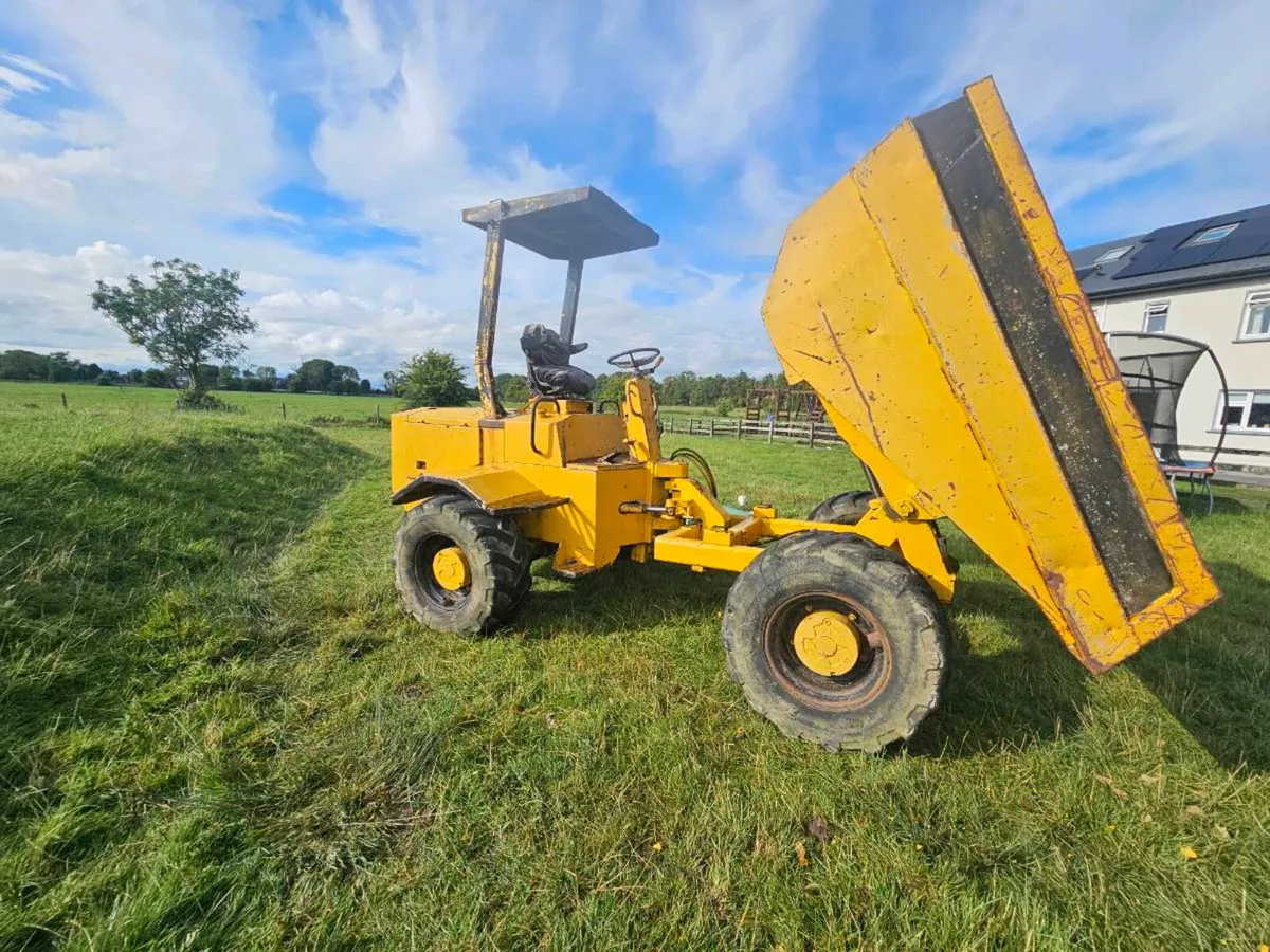 6 tonne dumper +Case 1390/1390 loader - Image 1