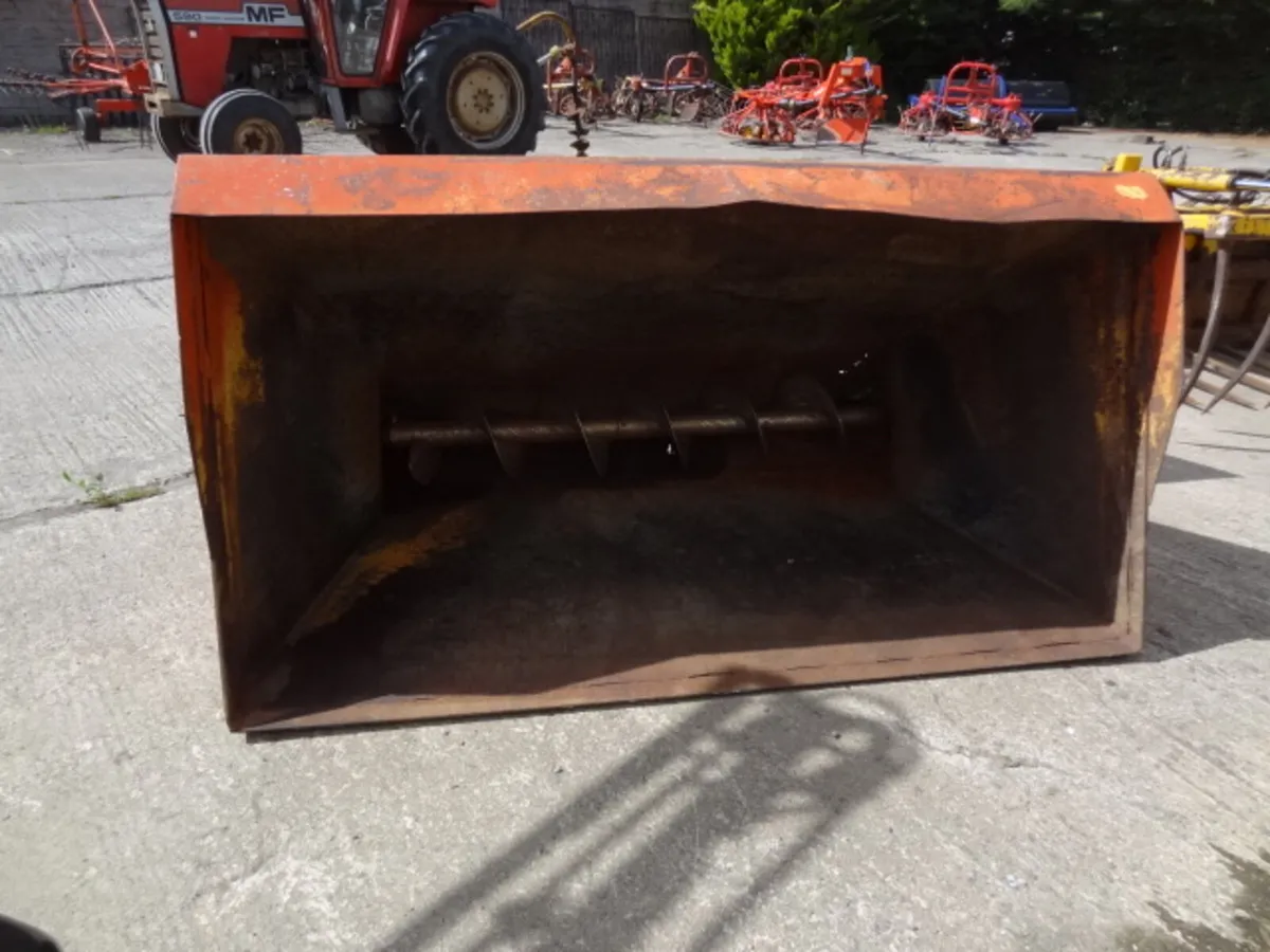 2 Metre Root Chopping Bucket - Image 3