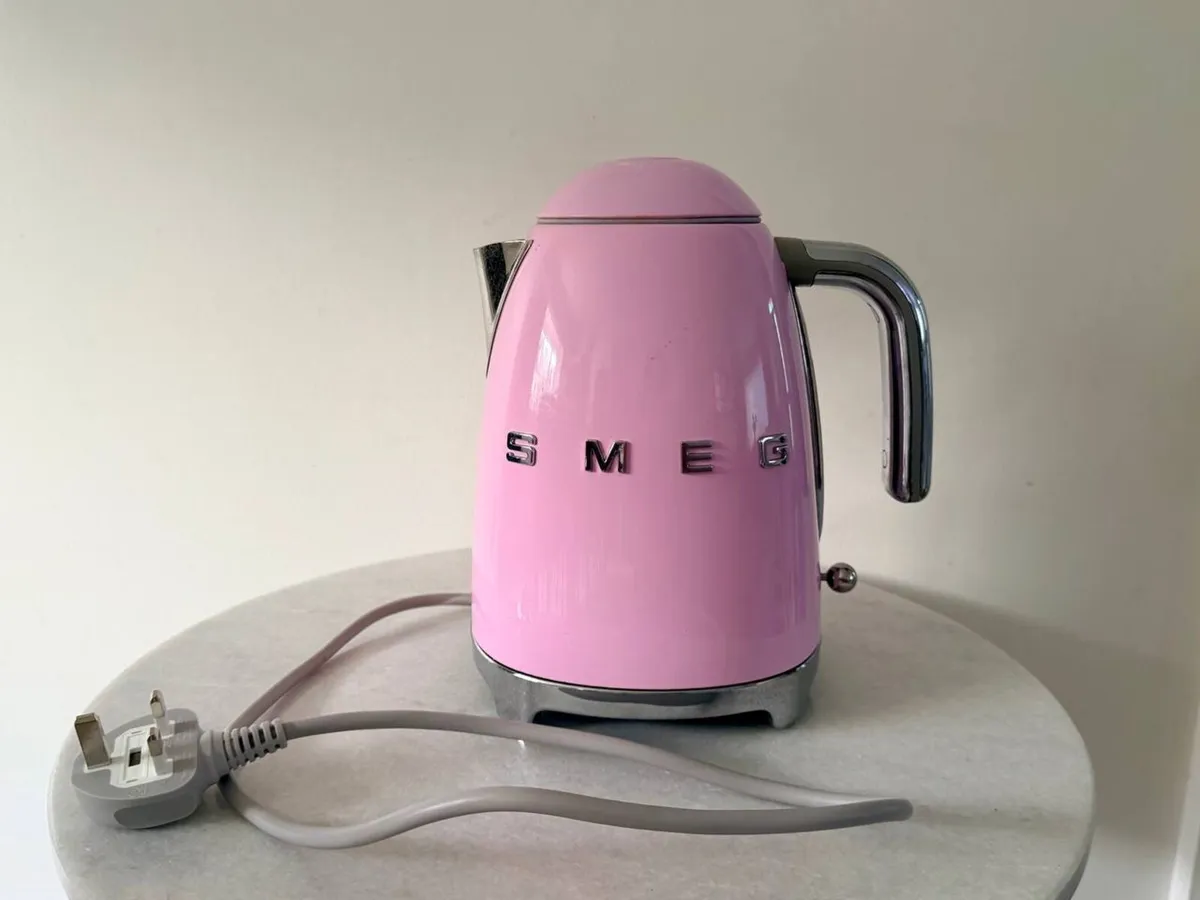SMEG kettle & toaster 2 slots bundle - Image 2
