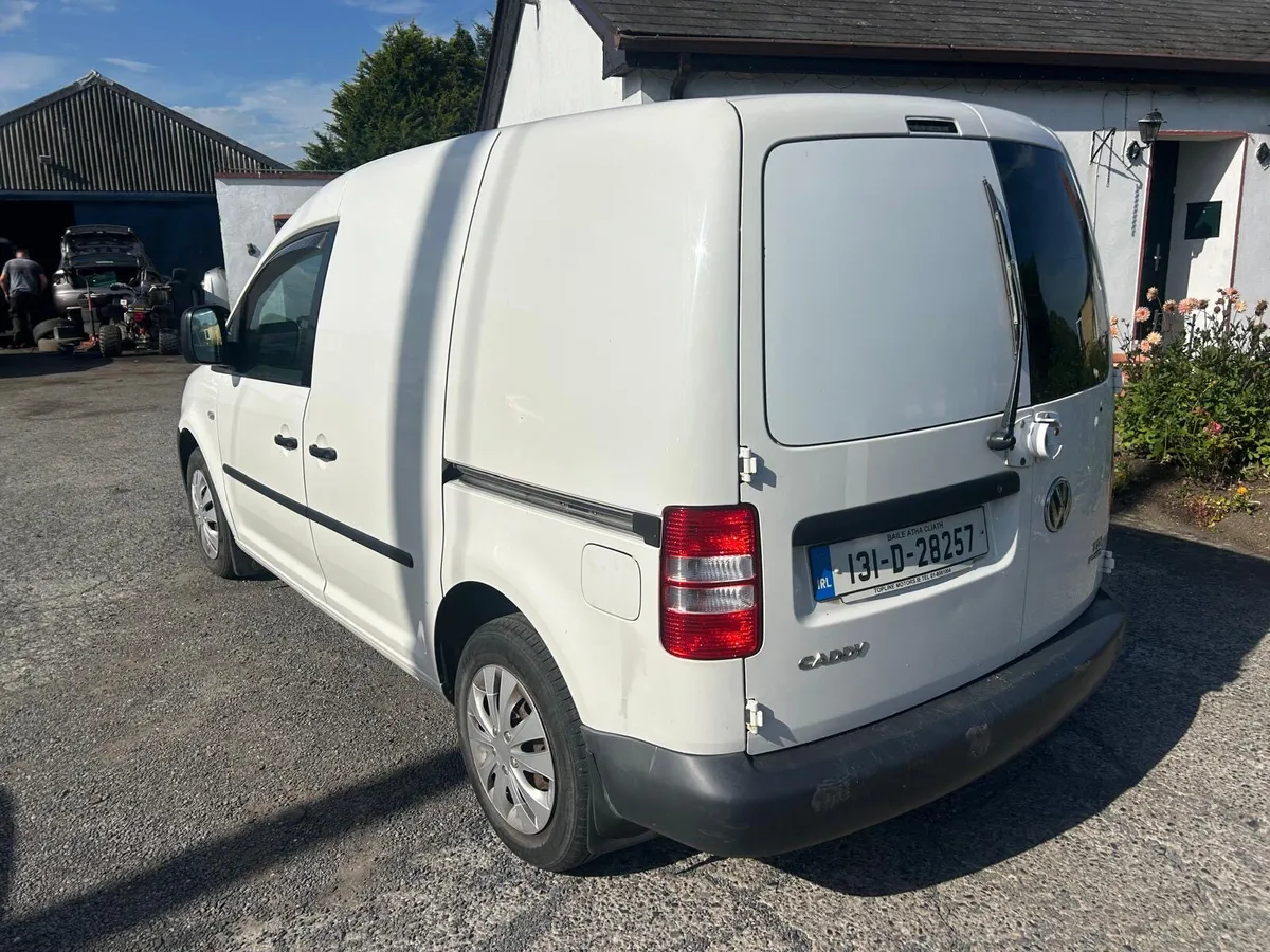 Volkswagen Caddy 2013 new doe - Image 2