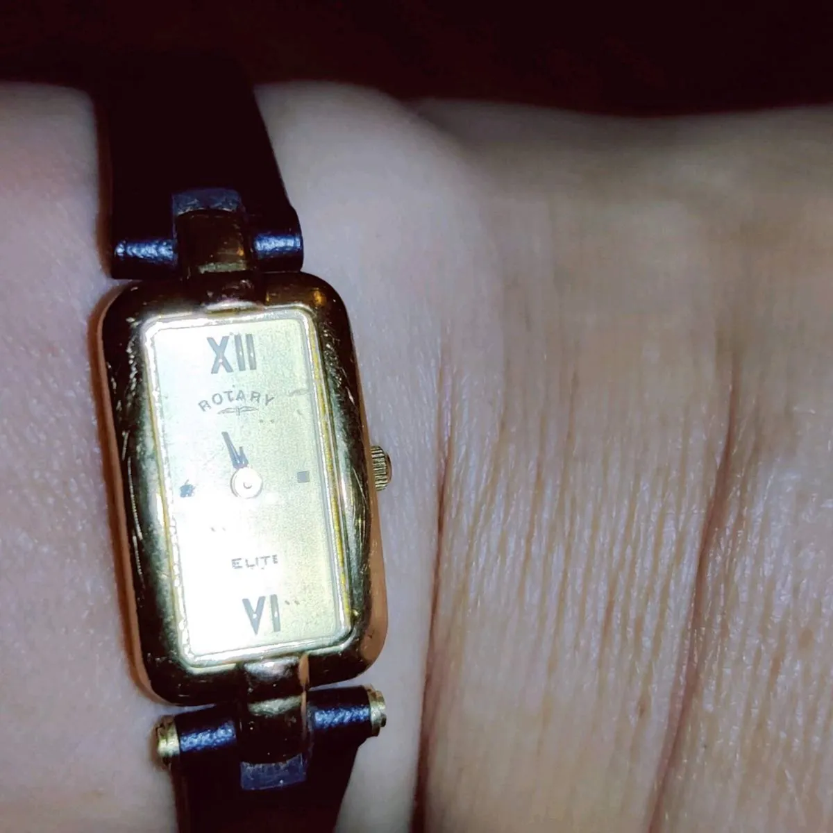 RARE, ROTARY OBLONG, 9CT Gold New Unisex Watch ! - Image 3